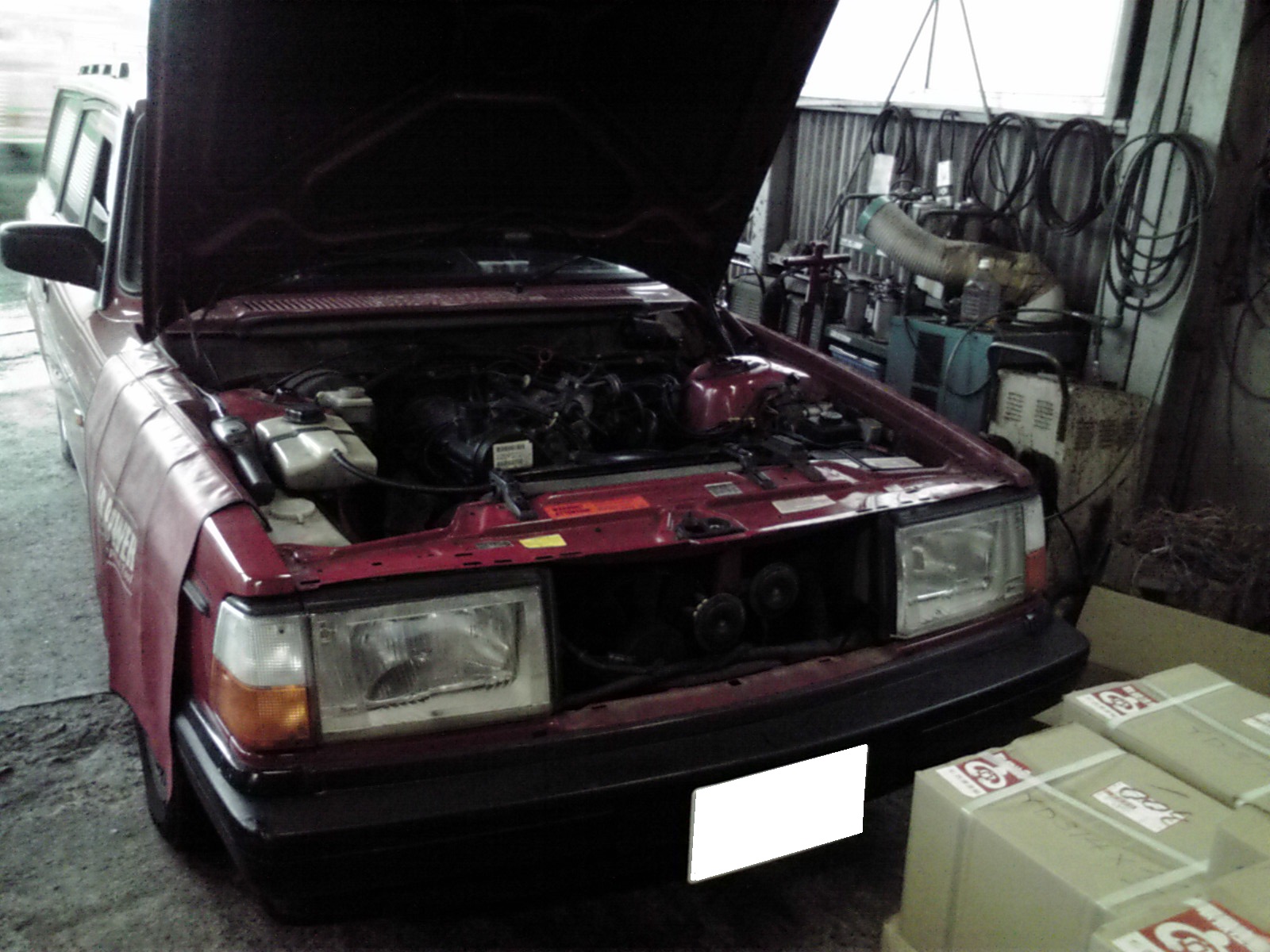 値下げVOLVOボルボ240GL用エアコン・クーラーコンデンサー3540647